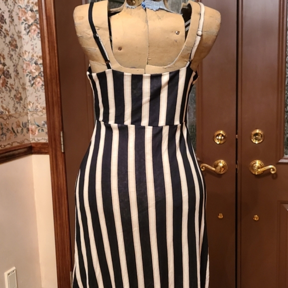 NWT H&M Dress Small - Picture 10 of 16